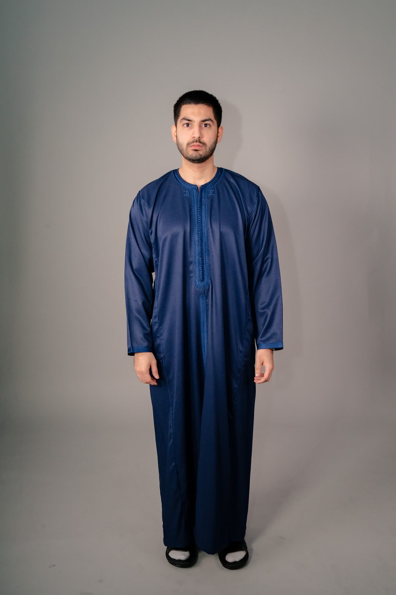 Long sleeve and cuff detail on a deep blue Moroccan kaftan